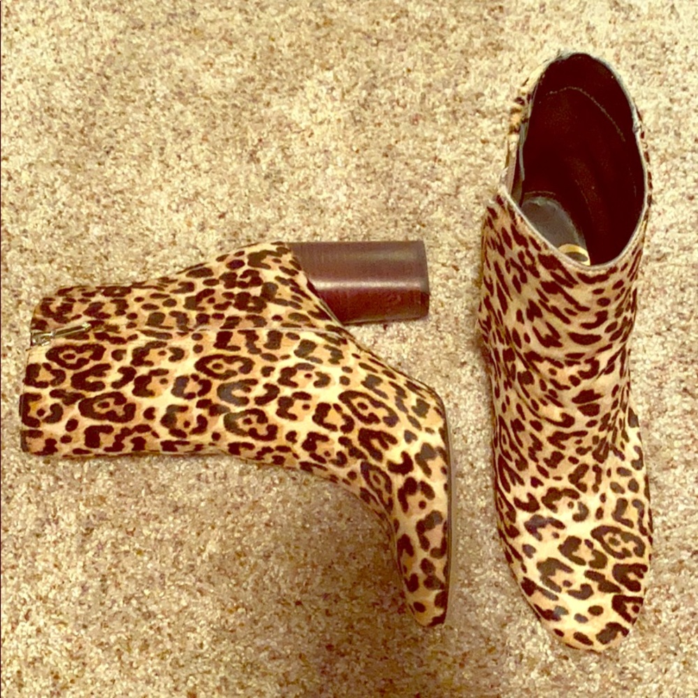 Leopard print booties calf skin
